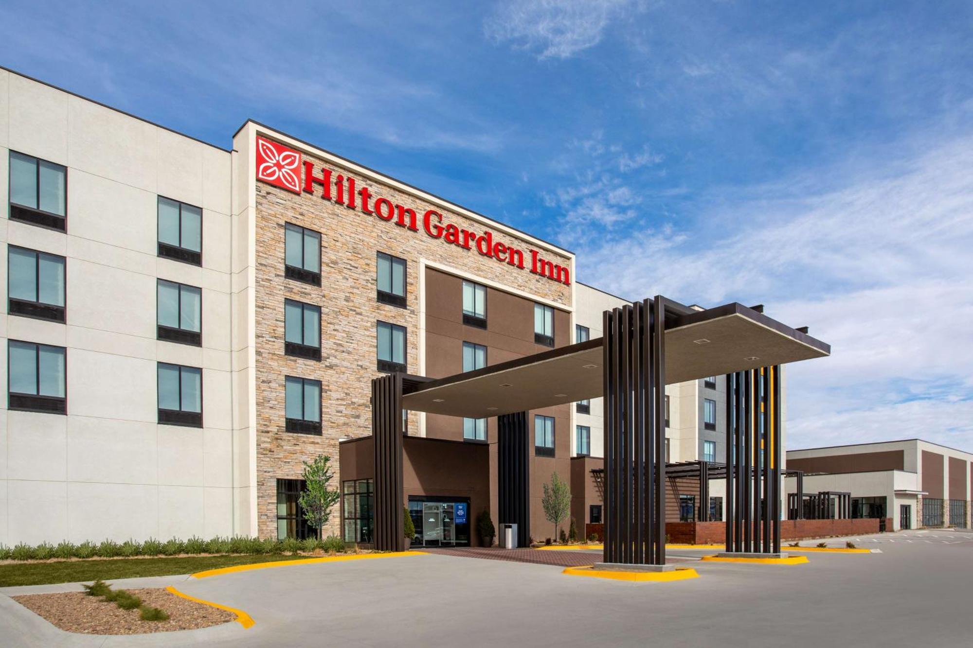 Hilton Garden Inn Hays, Ks Ngoại thất bức ảnh