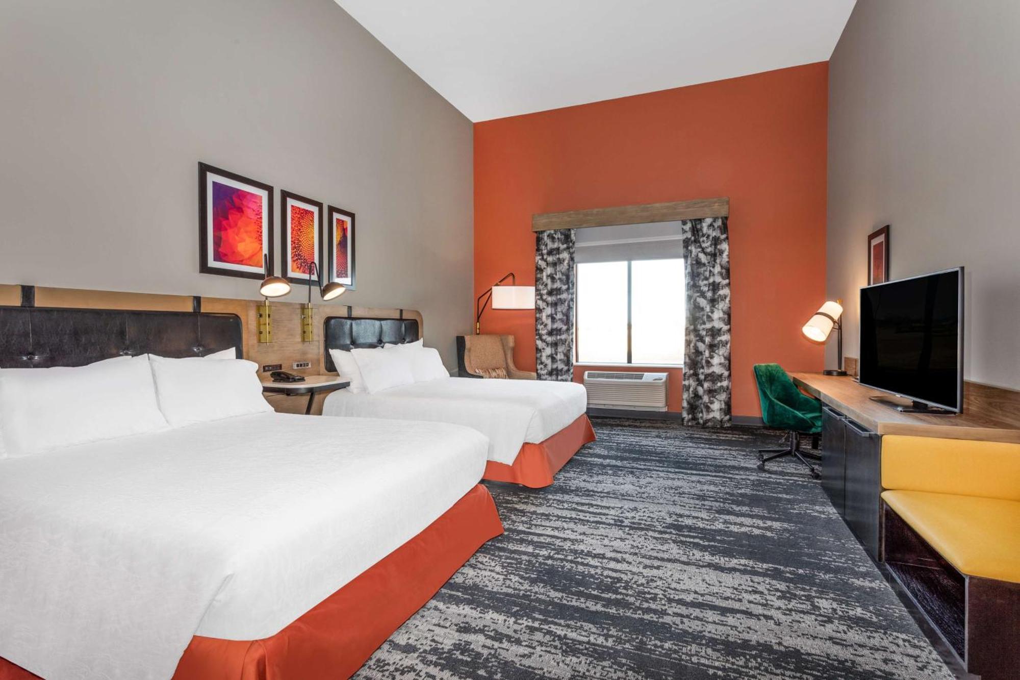 Hilton Garden Inn Hays, Ks Ngoại thất bức ảnh